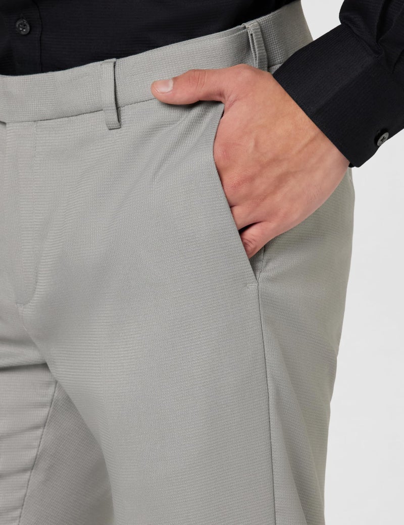 Arrow Men Tapered fit Polyester SolidMid-Rise waistTrousers(ARAEOTR1625_Grey_30) - Image 4