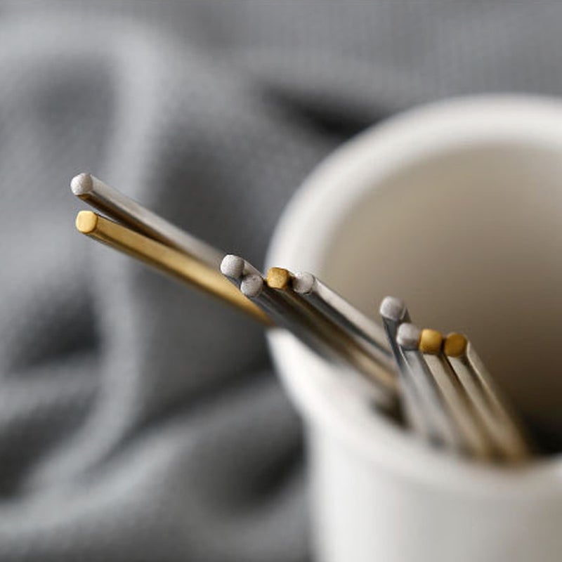A Pair of 23CM Stainless Steel Plating Chopsticks Ultra Lightweight Anti- Chopsticks ( and Golden) - Image 4