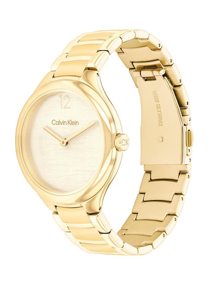 CALVIN KLEIN ساعة كالفن كلاين المستديرة التناظرية للنساء بحافظة ذهبية فاتحة - 25100048 - Image 1