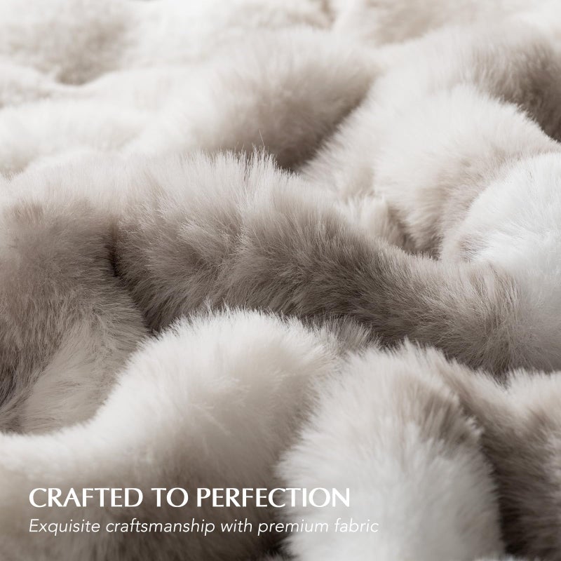 EverGrace Ultra Soft Luxury Fluffy Faux Rabbit Fur Throw Blanket, Thick Warm Bubble Throw for Bed, Cozy Plush Reversible Blankets for Couch, Chair, Sofa, Light Grey, 50x60 Inches - Image 4