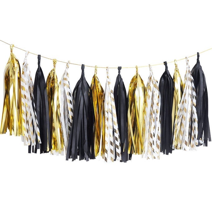 BLACK GOLD GRADUATION PARTY DECORATIONS 15PCS BLACK GOLD TISSUE PAPER TASSEL GARLAND FOR BIRTHDAY WEDDING BRIDAL SHOWER BACHELORETTE PARTY 2025 NEW YEARS EVE PARTY SUPPLIES