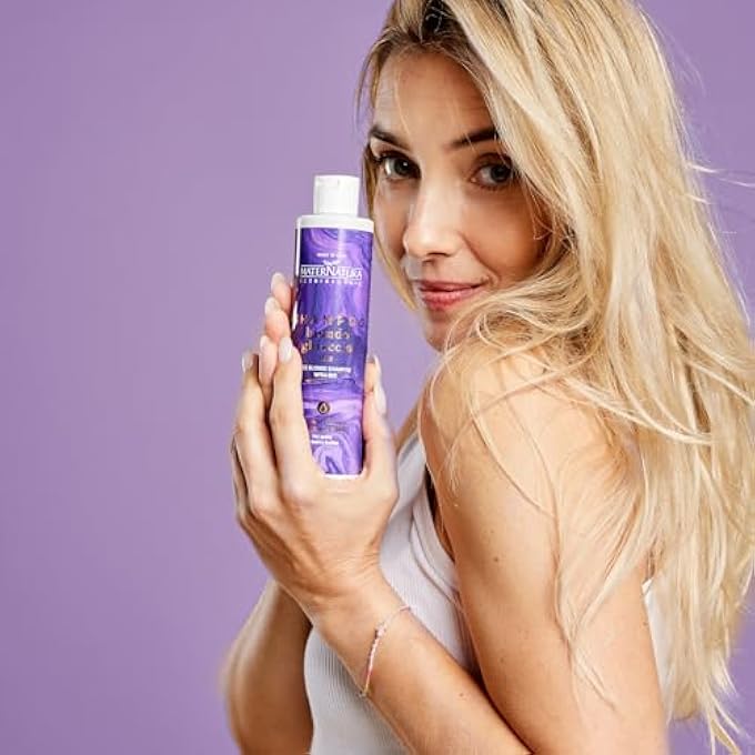 , TINTING SHAMPOO FOR ICE BLONDE HAIR WITH IRIS, NEUTRALISES GOLDEN AND YELLOW REFLECTIONS, ORGANIC BEAUTY ROUTINE FOR TINTED HAIR, MADE IN ITALY - 250 ML - Image 3