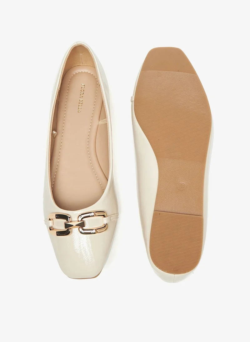 فلورا بيلا Embellished Slip-On Round Toe Ballerina Shoes