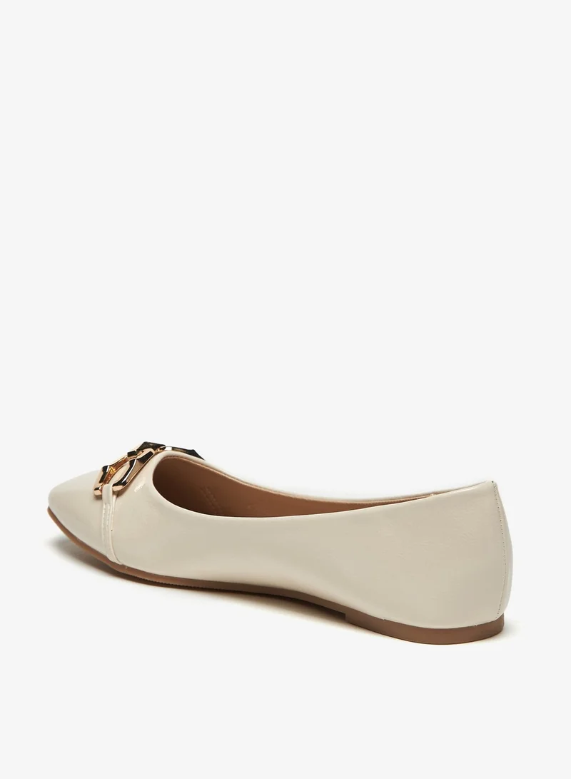 فلورا بيلا Embellished Slip-On Round Toe Ballerina Shoes