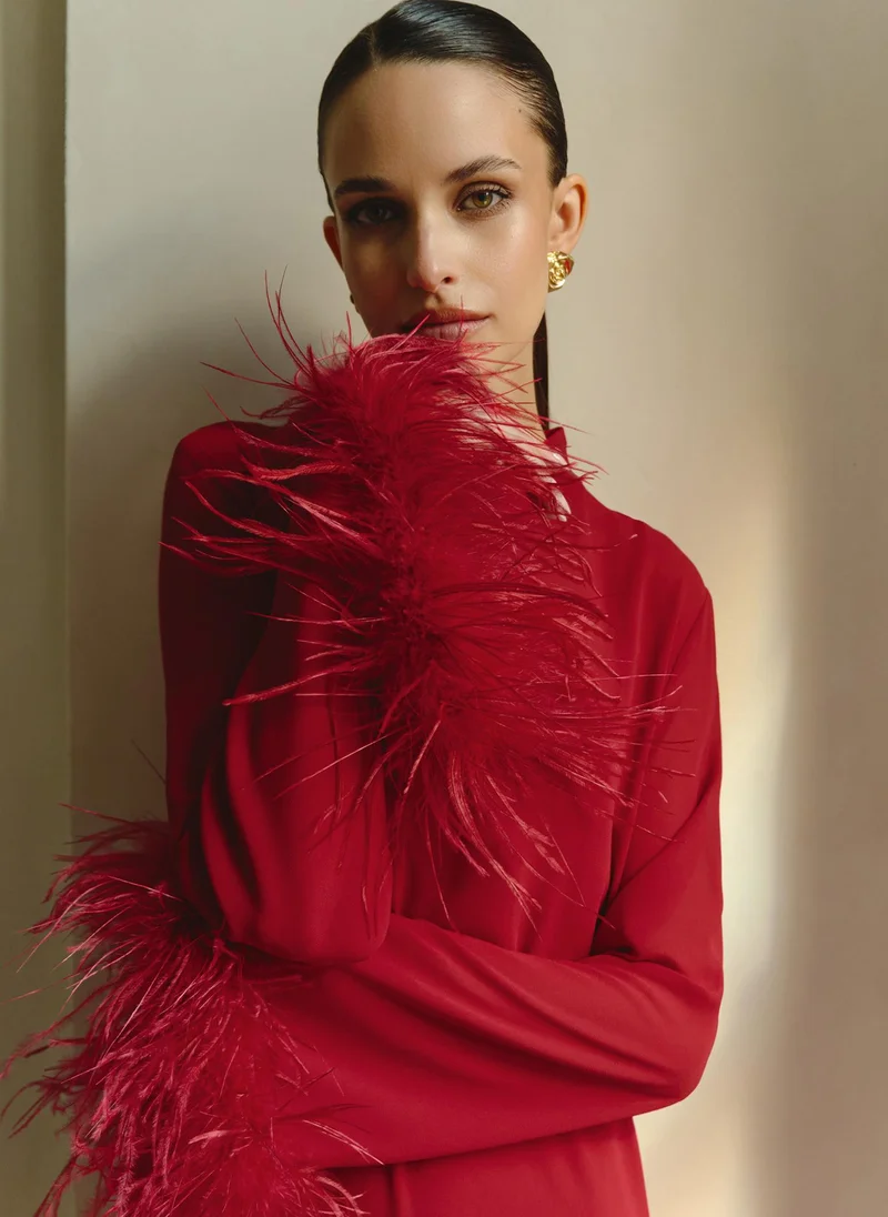 Lichi Straight midi dress with feathers on the cuffs