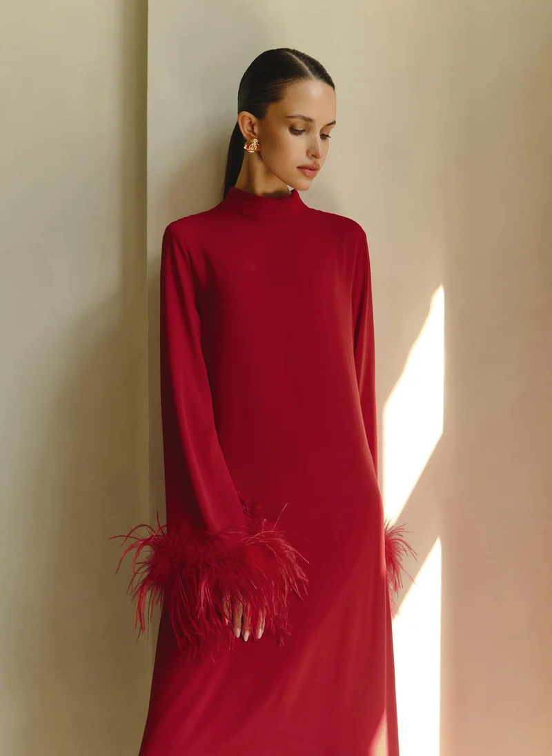Lichi Straight midi dress with feathers on the cuffs