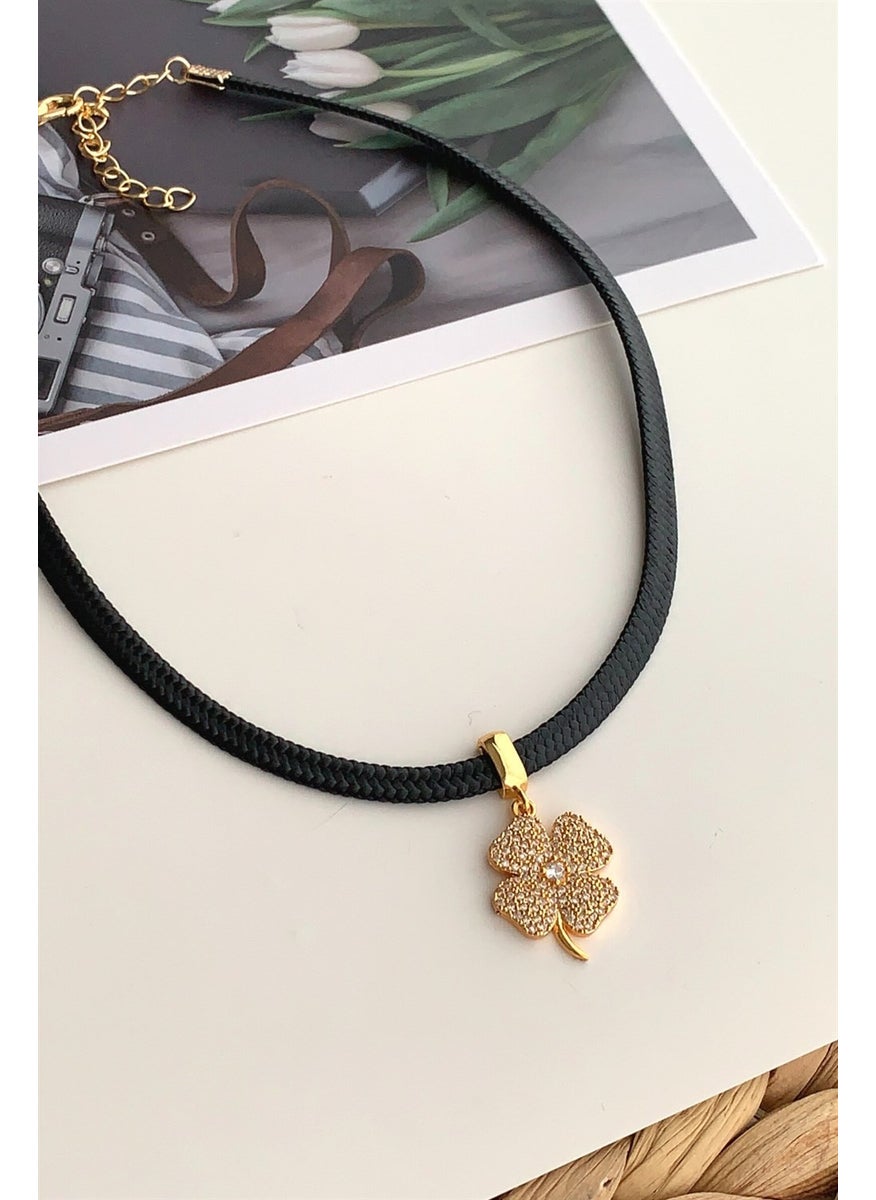 ÇLK Accessories - Stone Clover Figure Rope Chocker Necklace TRKOLYE5856 YB32753 - Image 1