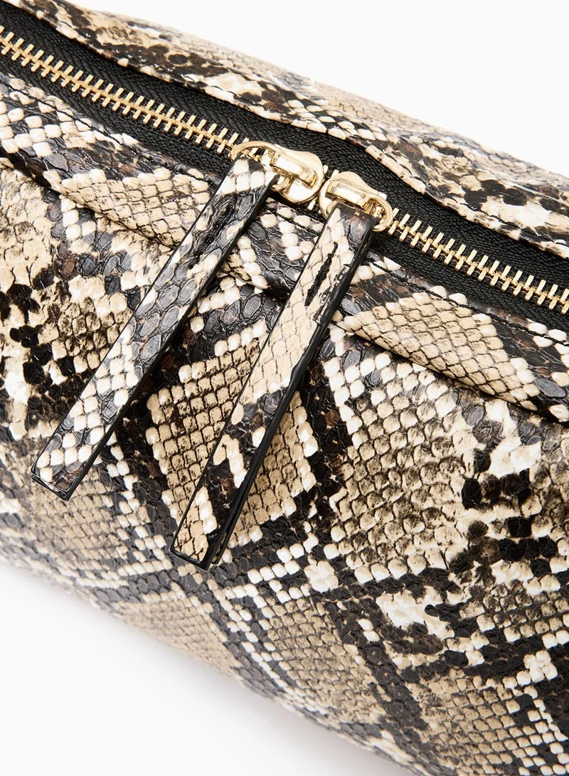 فرنش كونكشن Short Handle Baguette Bag