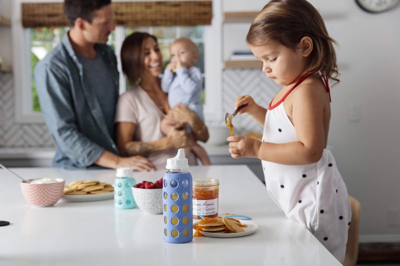 Lifefactory Baby Bottle Starter Set 10-Piece | 4 oz Mint & Blanket, 9 oz Kale & Blueberry | Includes Flat Caps, Sippy Caps, Stage 2 Nipples - Image 4