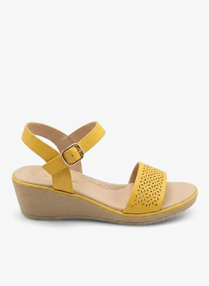 Geoomnii Yellow Women’s Sandals with Back Strap – Comfortable, Stylish & Secure Fit for Women | Best Price UAE