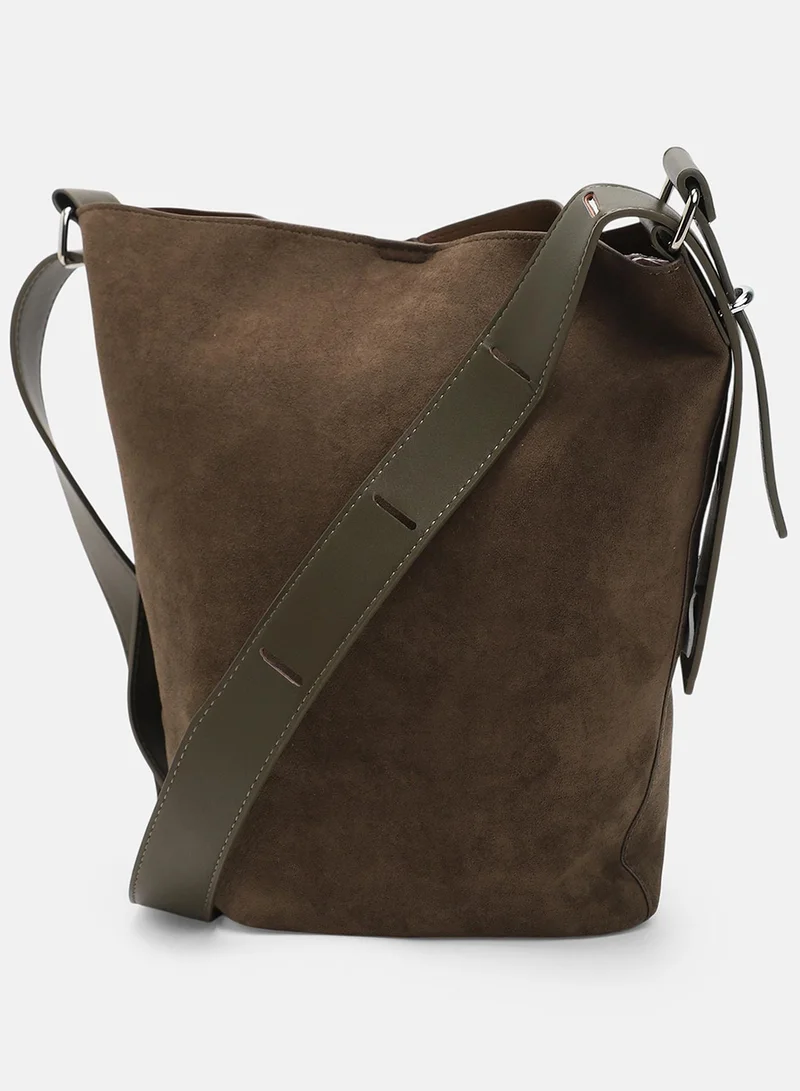 Haute Sauce Solid Zip Lock Regular Suede Hand Bag For Women