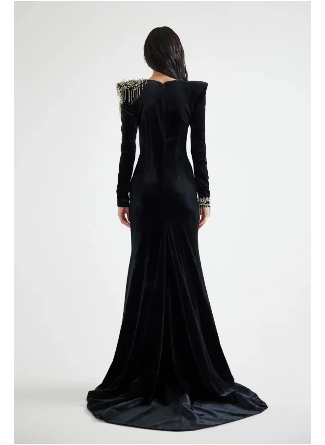 Madam Uniq Heavy-duty Beaded Velvet Midi Dress with Train - Elegant Gown