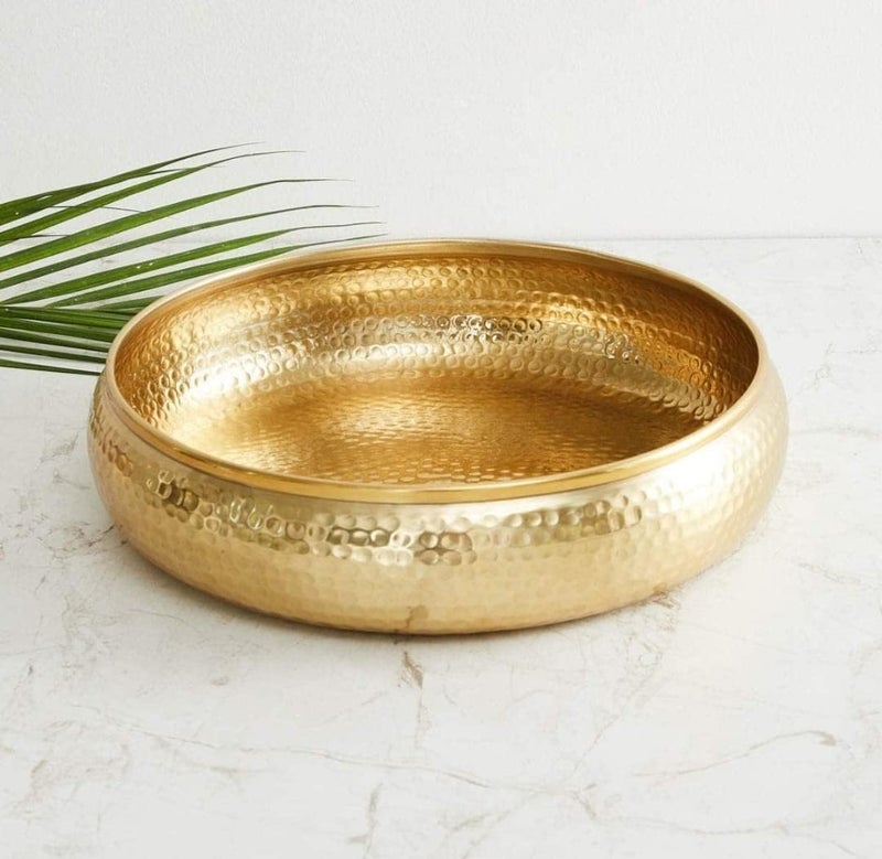 World Fire Decorative Urli Bowl For Floating Flowers And Tea-Light Candles Home, Office And Table Decor & Pooja (Hammered Urli Bowl For Home Handcrafted Bowl Size : 12Inches| Metal Gold - 500 Ml - Image 2