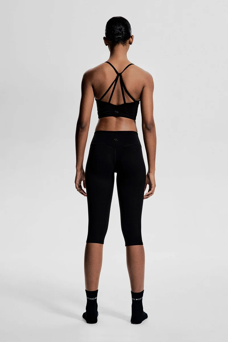 اتش اند ام Capri sports leggings in SoftMove™
