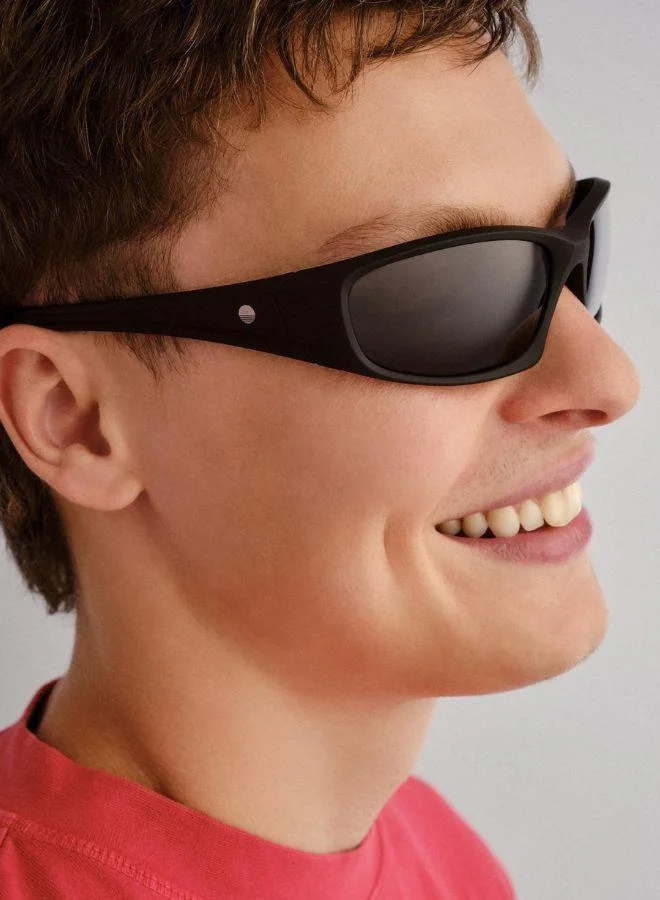 Solarized ACTION WRAP Luxury Sunglasses for Men & Women – High Quality Designer Eyewear, UV Protection, Stylish Frames, Timeless Elegance, and Fashionable Eye Shades