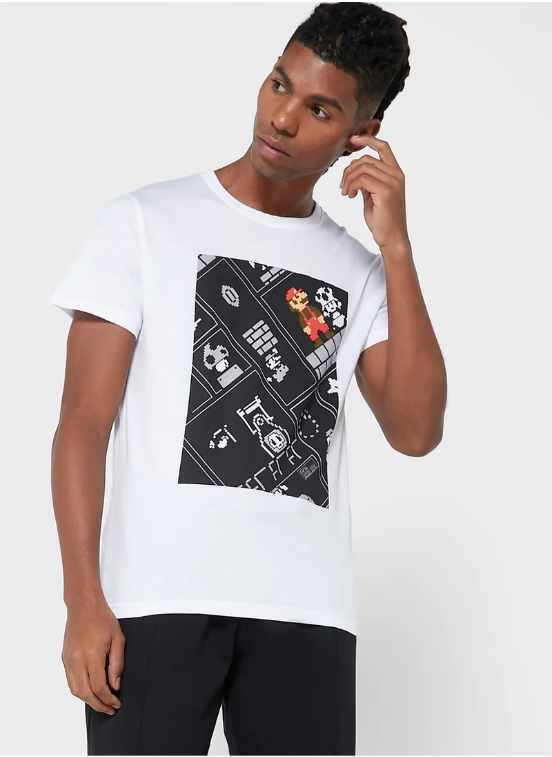 DIFUZED 8Bit Super Mario Bros Crew Neck T-Shirt