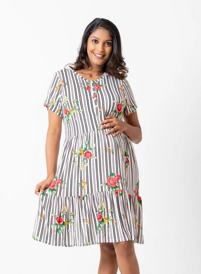 Aadaraya Aadaraya All-Over Floral Print Maternity Sleepshirt