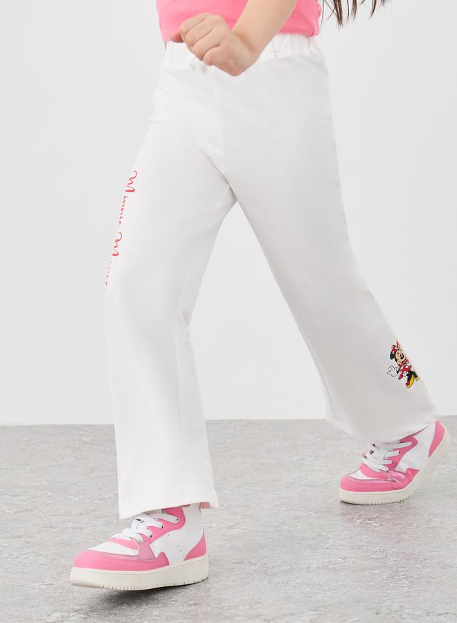 ستايلي بنطلون رياضي واسع الساق بطبعة جرافيك ستايلي - Image 1