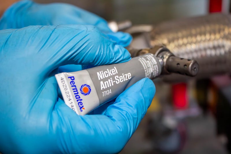 Permatex 77124 Nickel Anti-Seize Lubricant, 8 oz., Pack of 1 - Image 3