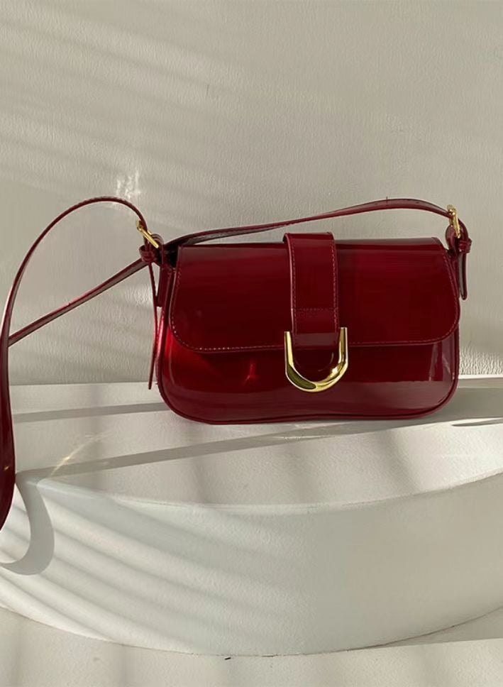 Glossy Red PU Leather Shoulder Bag – Sleek U-Lock Design, 24cm - Image 3