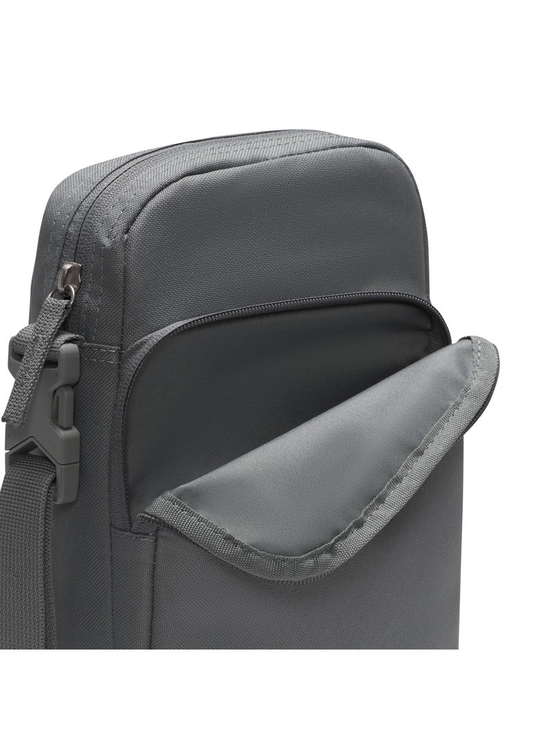 Nike - Heritage Crossbody - Image 1