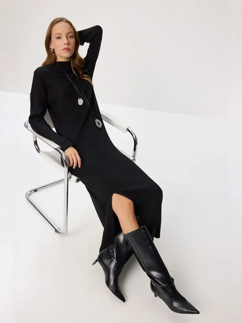 Lovely Istanbul ISTANBUL Textured Bodycon Knit Dress with Slit