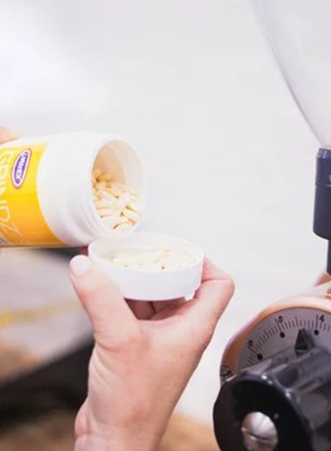 يورنكس أقراص تنظيف مطحنة القهوة Urnex Grindz - 430 جرام، منظف احترافي طبيعي بالكامل، آمن على الطعام وخالٍ من الغلوتين لشفرات المطحنة وهيكلها - Image 2