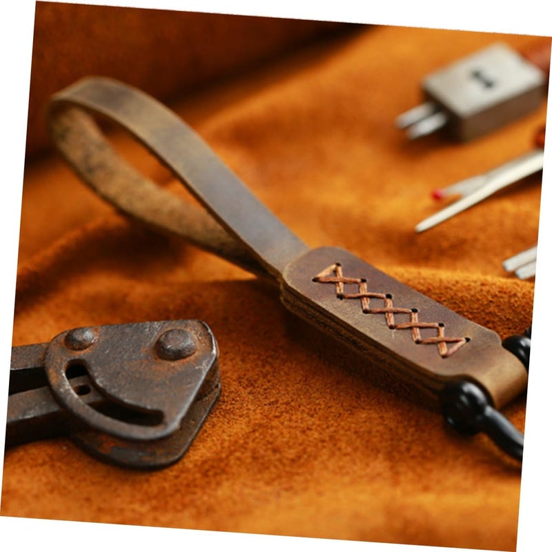 Creative Keychain Car Keychains Fashion Retro Car Key Chain Wrist Key - Image 3