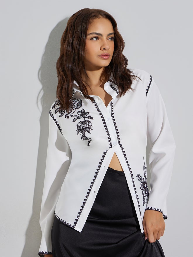 Styli White Floral Print Casual Oversized Shirt - Image 1