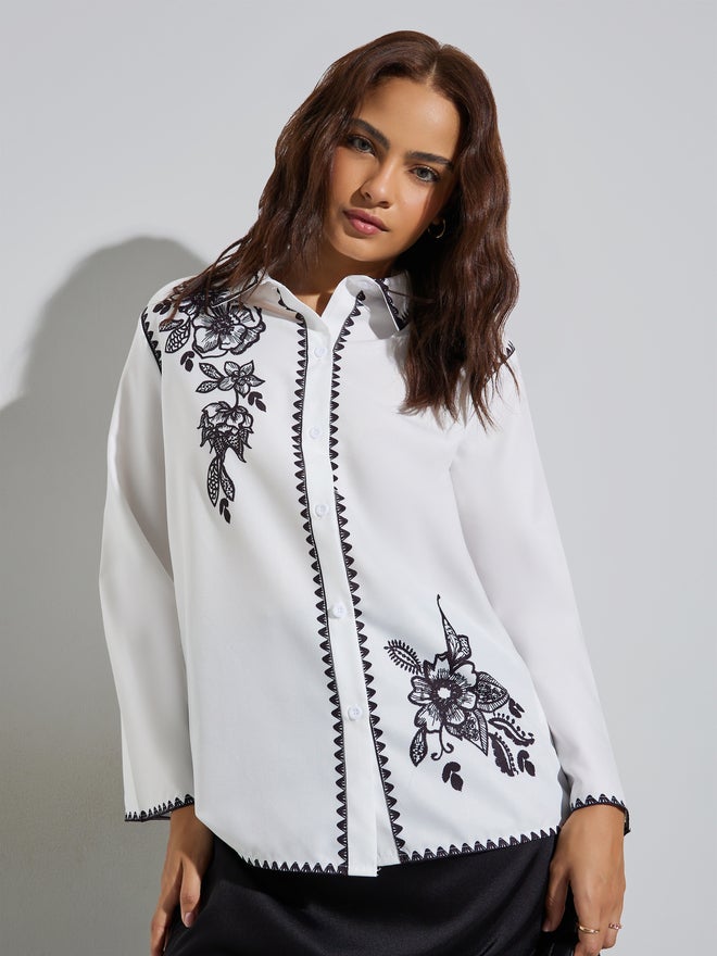 Styli White Floral Print Casual Oversized Shirt - Image 3