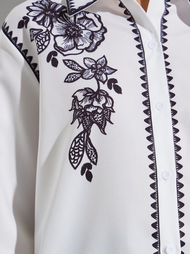Styli White Floral Print Casual Oversized Shirt - Image 4