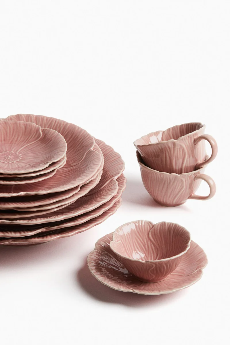 H&M Stoneware serving plate