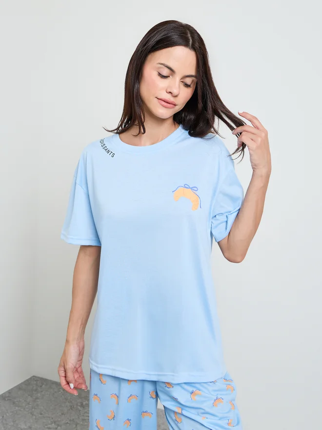 Styli Styli Blue Croissant Bow Graphic T-Shirt and Cuffed Pyjama Set