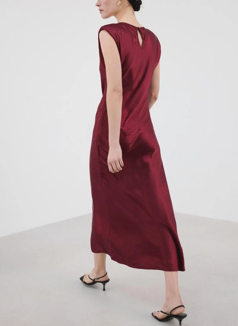 مانجو Satin dress with shoulder pads