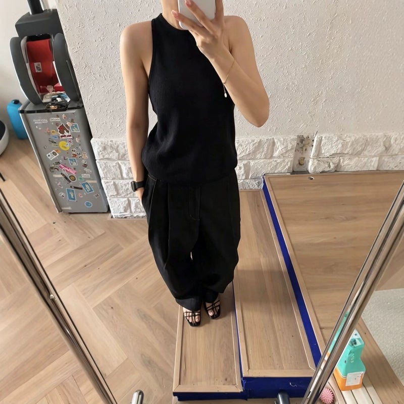 Women's Linen Yarn Knit Camisole - Loose Fit Crew Neck (White/Black) - Image 4