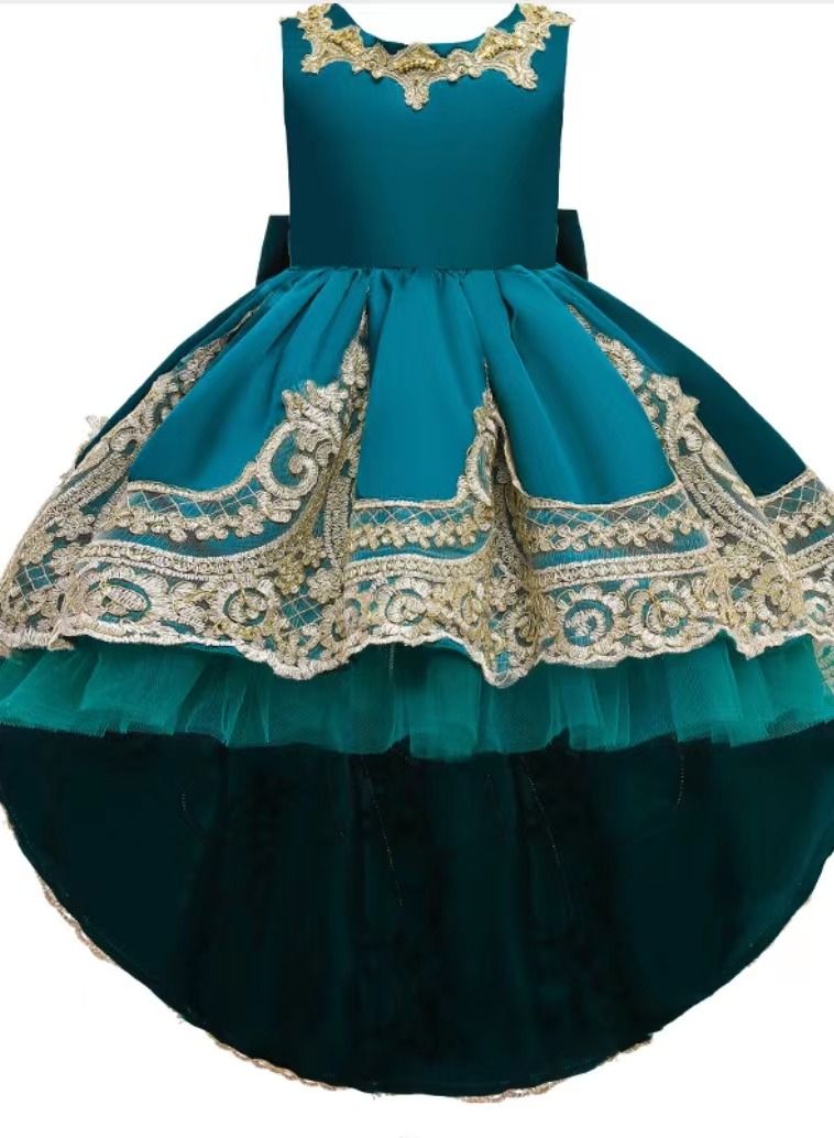 Loquat Sleeveless lace and embroidery train princess dress 