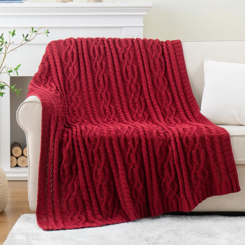 BATTILO HOME بطانية باتيلو عيد الميلاد باللون الأحمر الداكن للكنبة، السرير، الأريكة، 51"x67"، بطانيات محبوكة من الشنيلا، بطانية هدية، بطانية دافئة مريحة مزخرفة للغرفة المعيشية. - Image 2