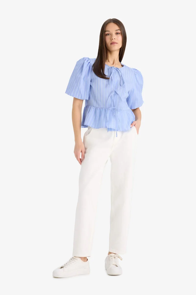 ديفاكتو Regular Fit Crew Neck Printed Short Sleeve Blouse
