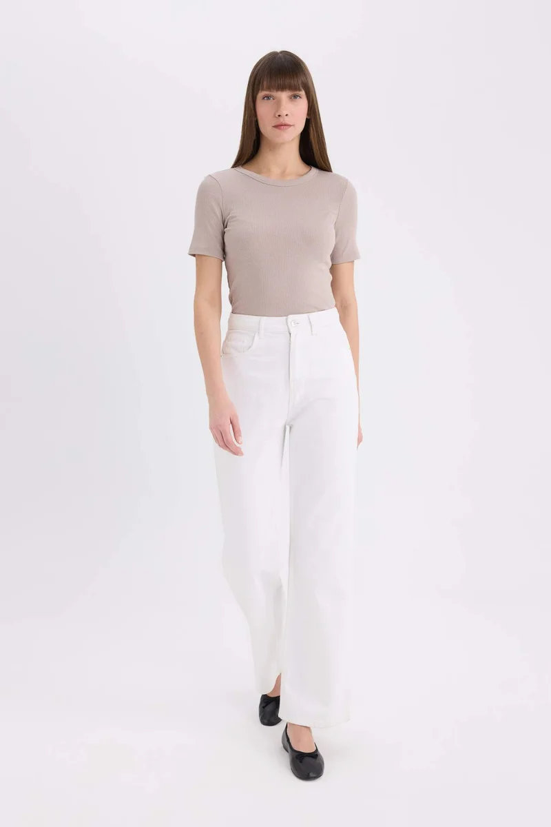ديفاكتو Slim Fit Crew Neck Ribbed Camisole Basic T-Shirt