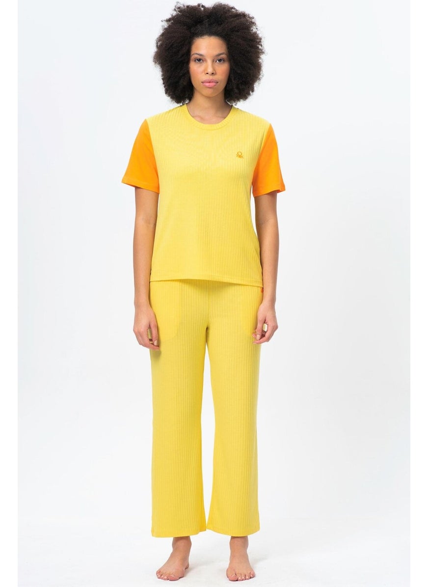 Benetton BNT-W20408-23Y Women's T-Shirt  - Image 4