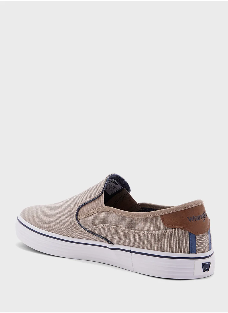 رانجلر Calypso Slip-Ons