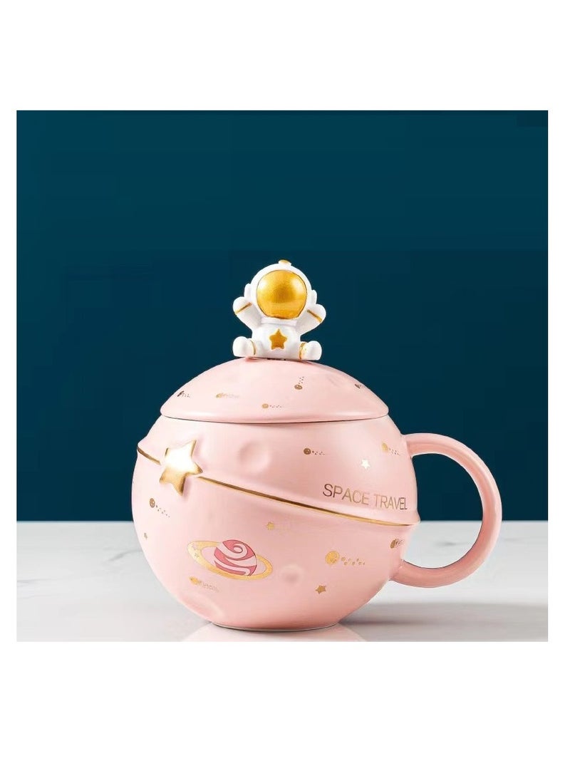 Bluejw كوب رائد الفضاء كوب كوكب منقوش بمساحة 13.52 أونصة أكواب قهوة من السيراميك مع غطاء وملعقة علبة هدايا لطيفة كوب قهوة من السيراميك هدية فريدة لعيد الميلاد للفتيات والصبيان والنساء والرجال (وردي) - Image 2