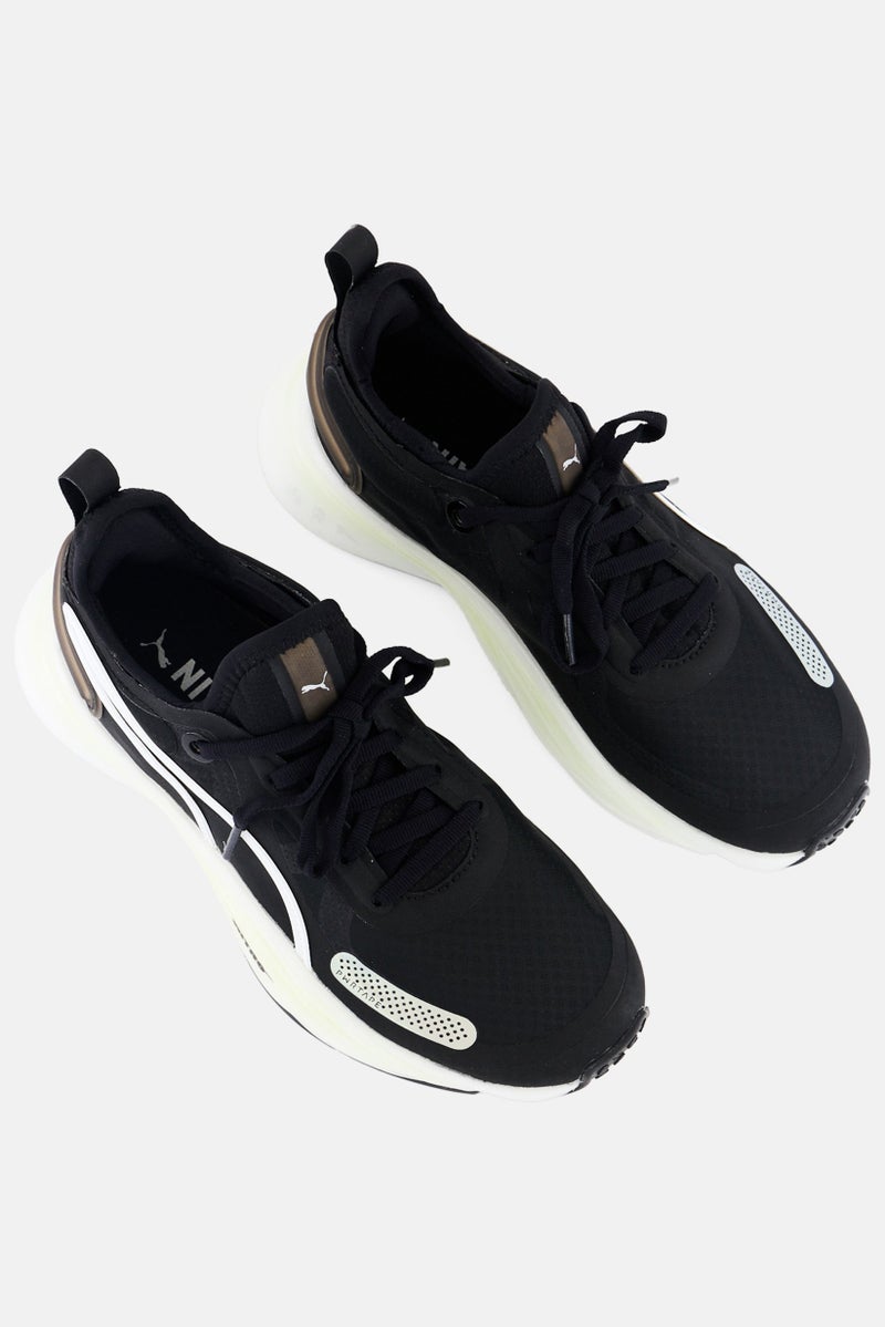 PUMA أحذية تدريب نسائية باوير نيترو مربعة مزودة بأربطة، سوداء - Image 4