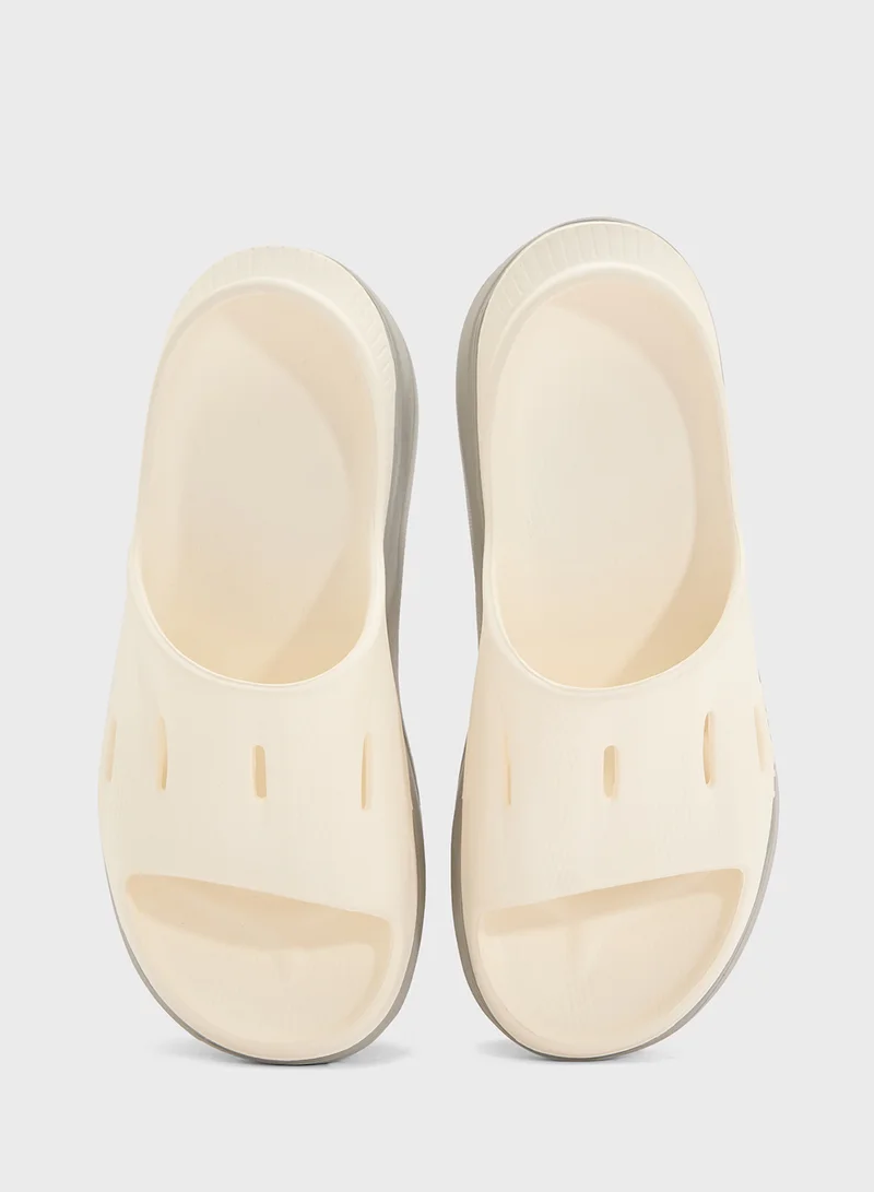 Hoka Ora Recovery Slide 3