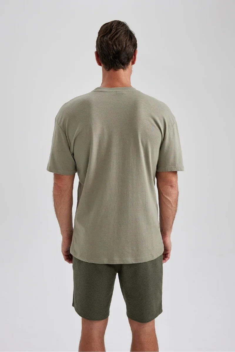 DeFacto Men's Khaki Regular Fit Straight Cut Crew Neck 100% Cotton Short Sleeve T-Shirt B0662AXNS
