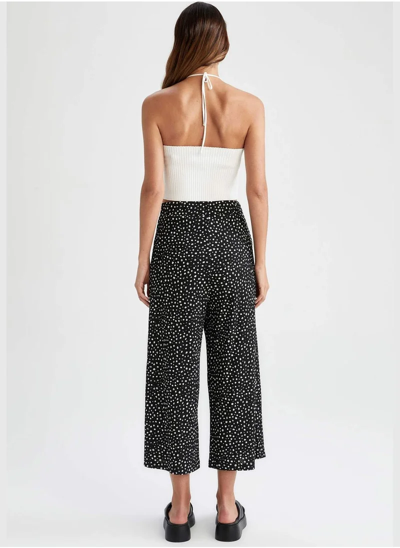 ديفاكتو Regular Fit Leopard Print Crop Culottes