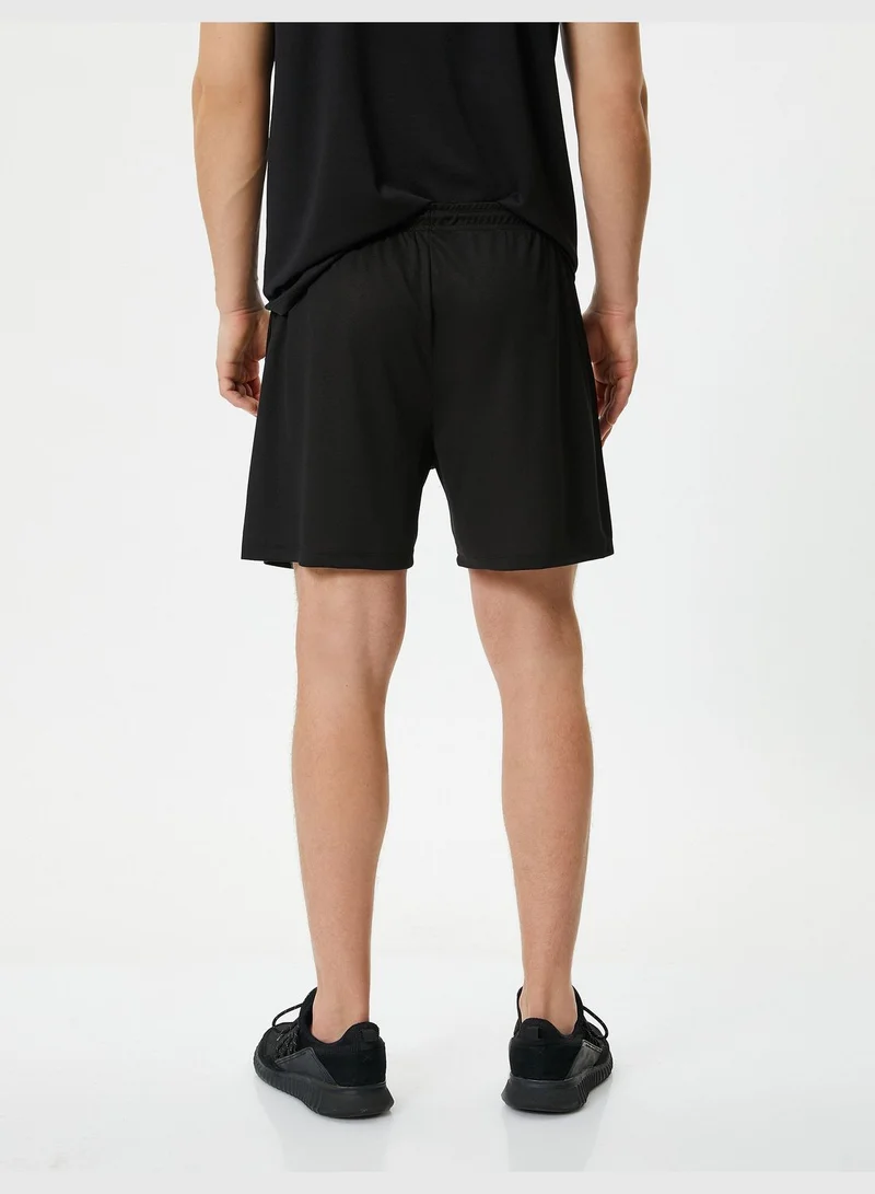 كوتون Drawstring Slogan Printed Pocket Detail Sport Shorts