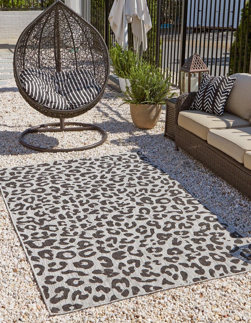 Unique Loom Unique Loom Outdoor Safari Collection Area Rug  Leopard 3 3 x 5 3 Rectangle Light Gray Gray 