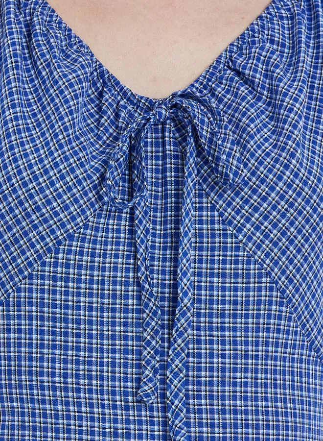 تايك تو فستان ميدي بطبعة مربعات وتفاصيل ربطة