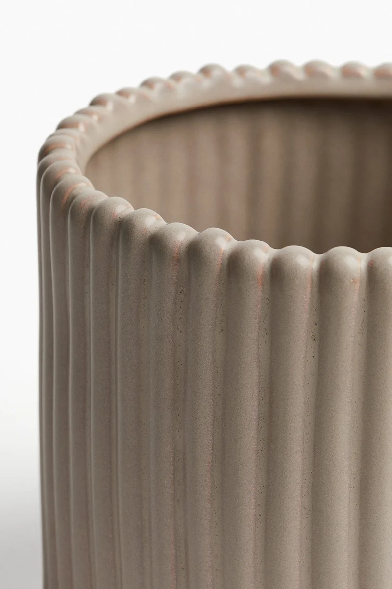 اتش اند ام Large stoneware plant pot